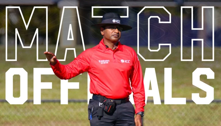 Major league cricket Umpire in the ground .